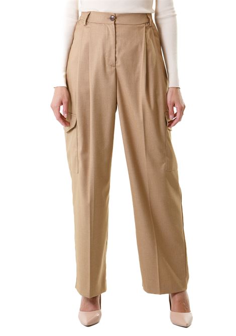 Falco pantaloni con pinces ATTIC AND BARN | Pantaloni | FALCO-ATPA004-AT050053